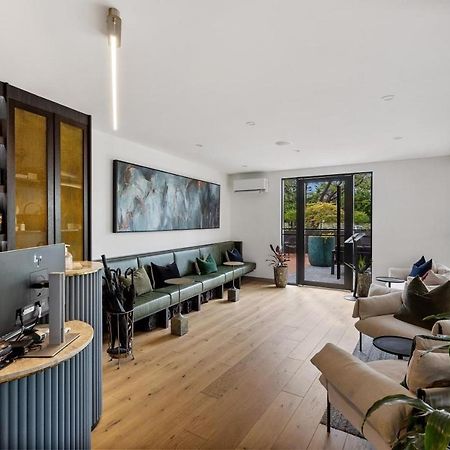 The Charles Hotell Wagga Wagga Exteriör bild