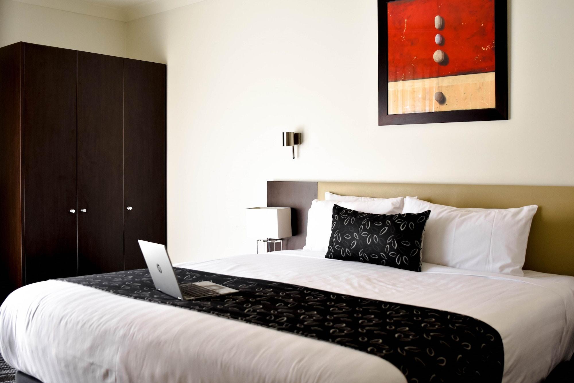 The Charles Hotell Wagga Wagga Exteriör bild