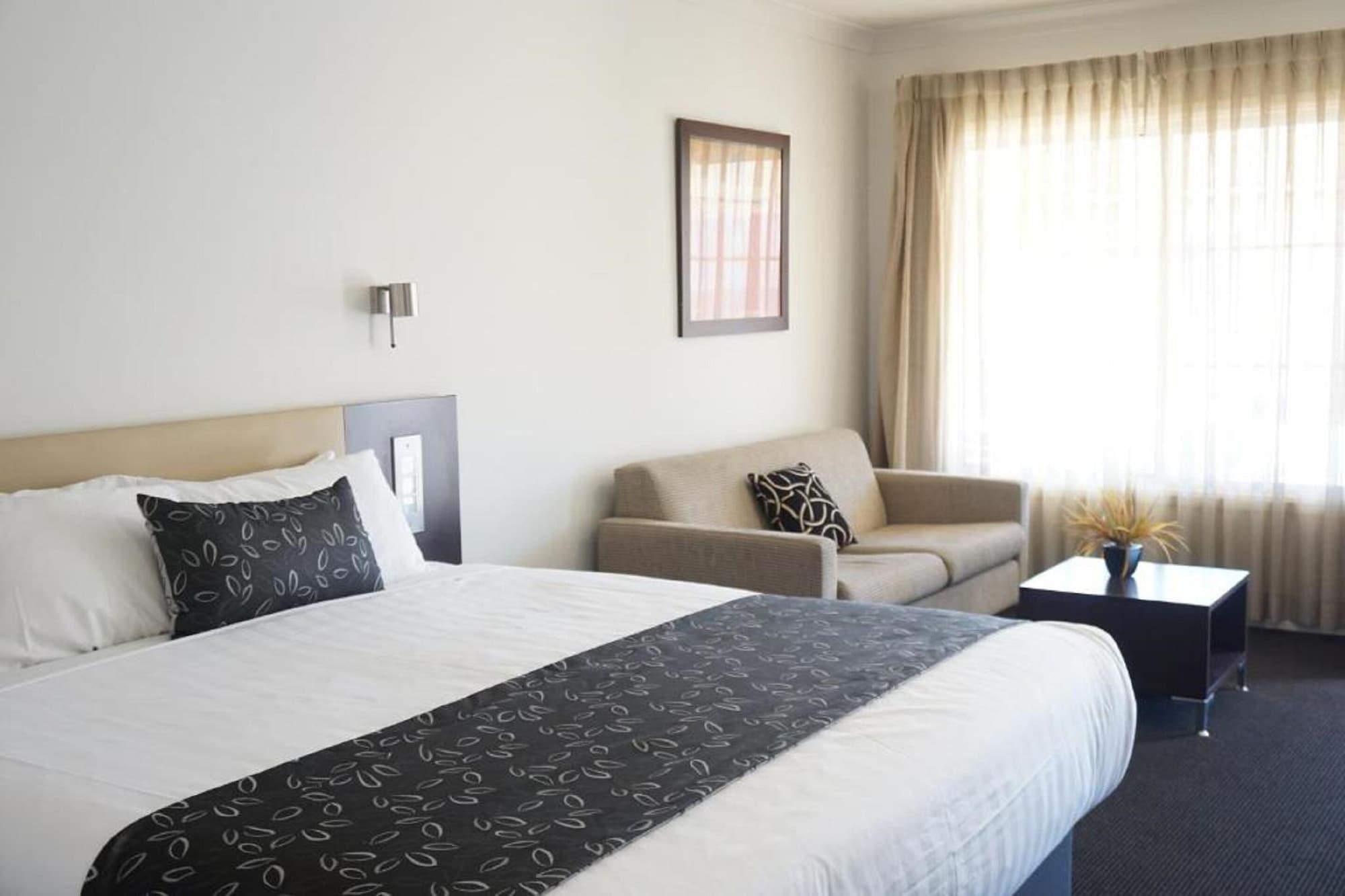 The Charles Hotell Wagga Wagga Exteriör bild