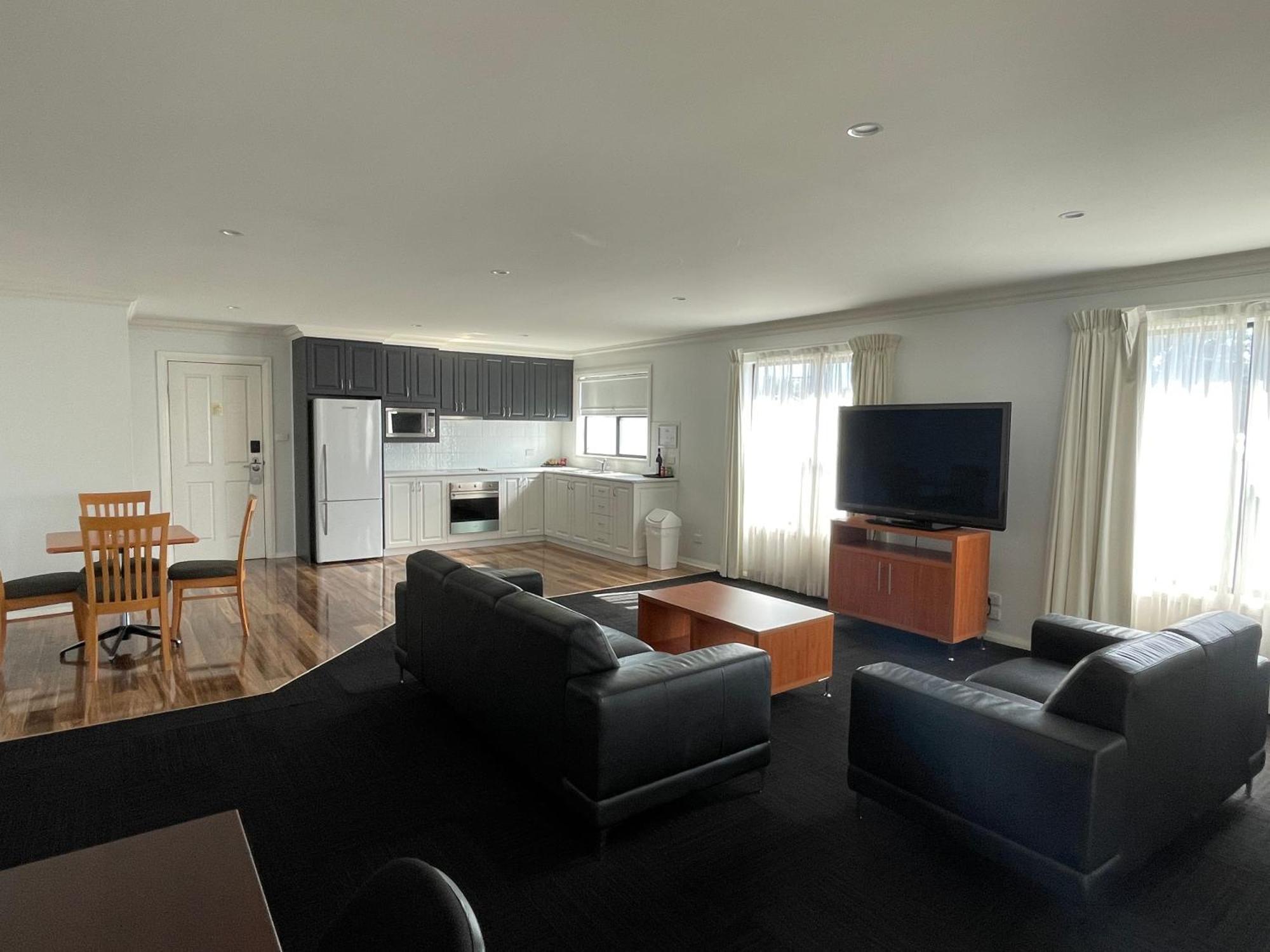 The Charles Hotell Wagga Wagga Exteriör bild